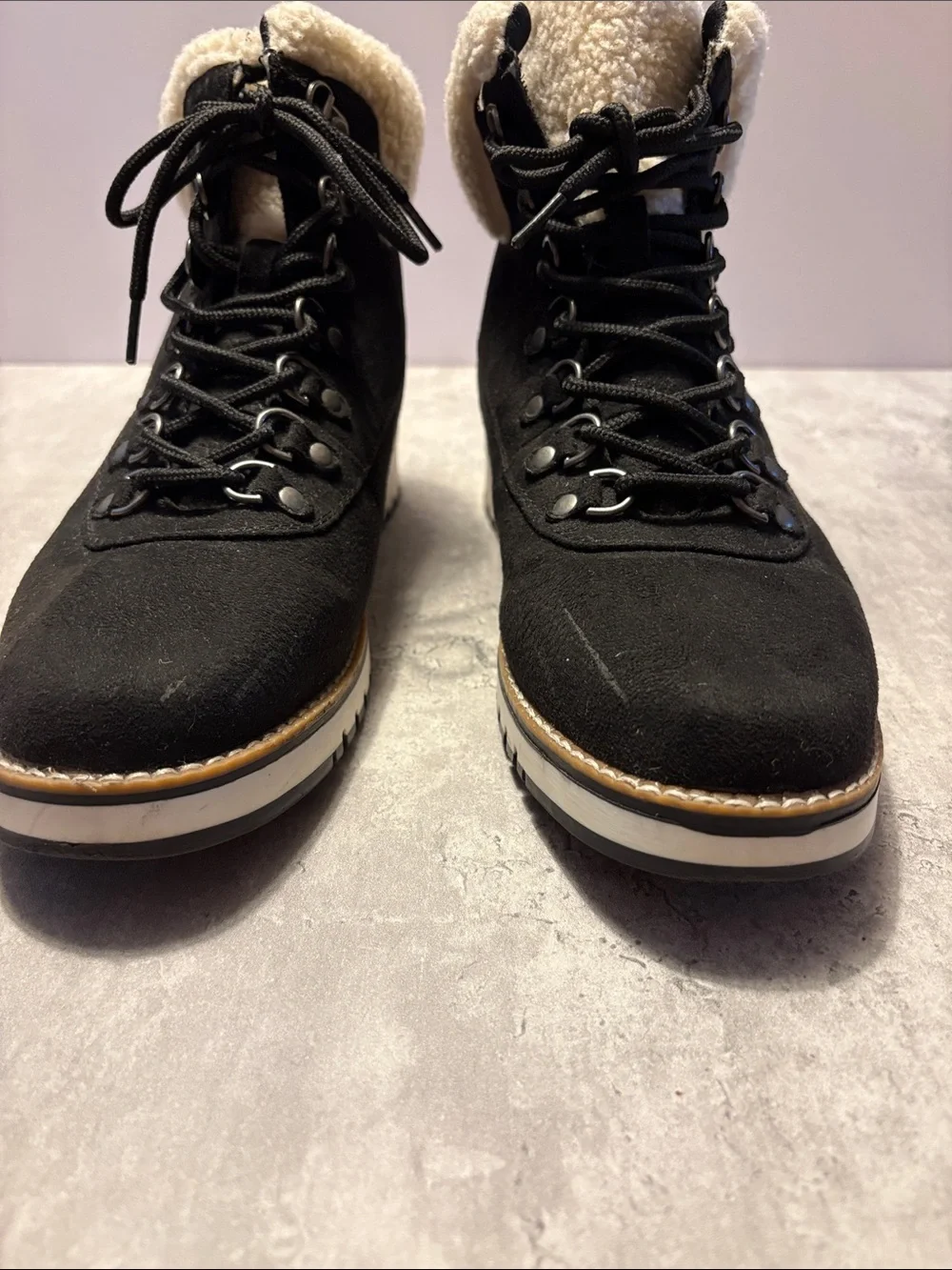 Cliffs Black Lace-Up Winter Boots with Cream Sherpa Collar women’s size 10